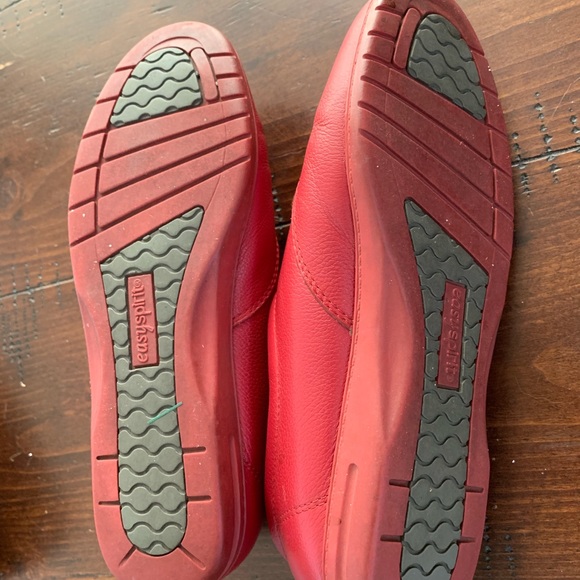 Red Easy Spirit Anti-gravity Lace Up Oxford - Picture 6 of 6